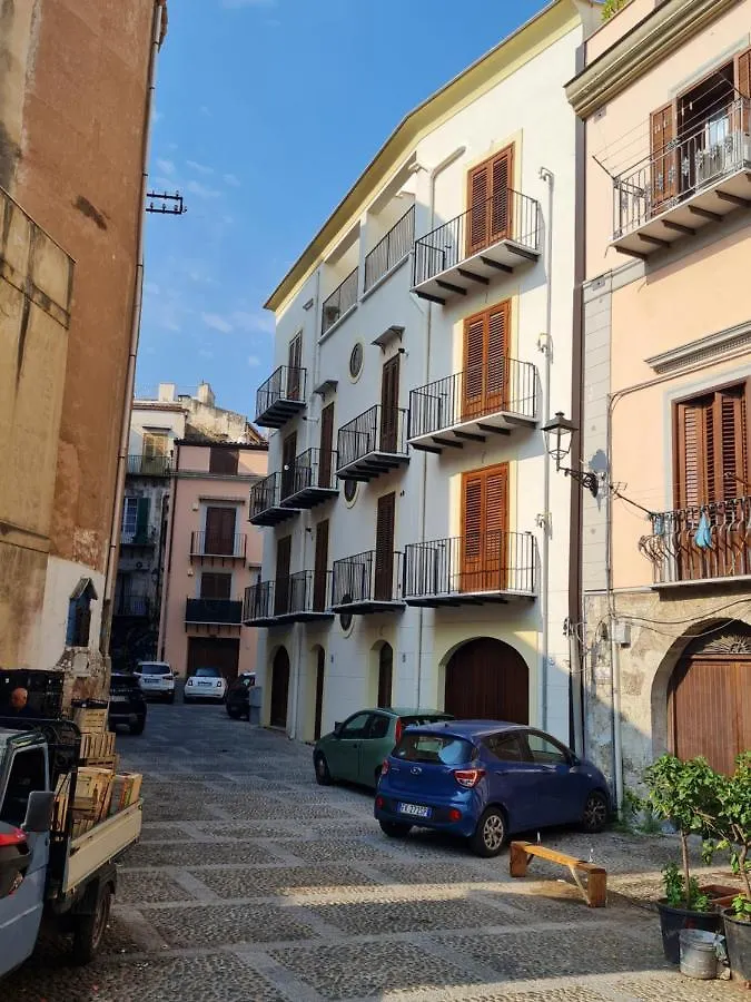 Tarzana 11 Apartment - Cala Di Palermo