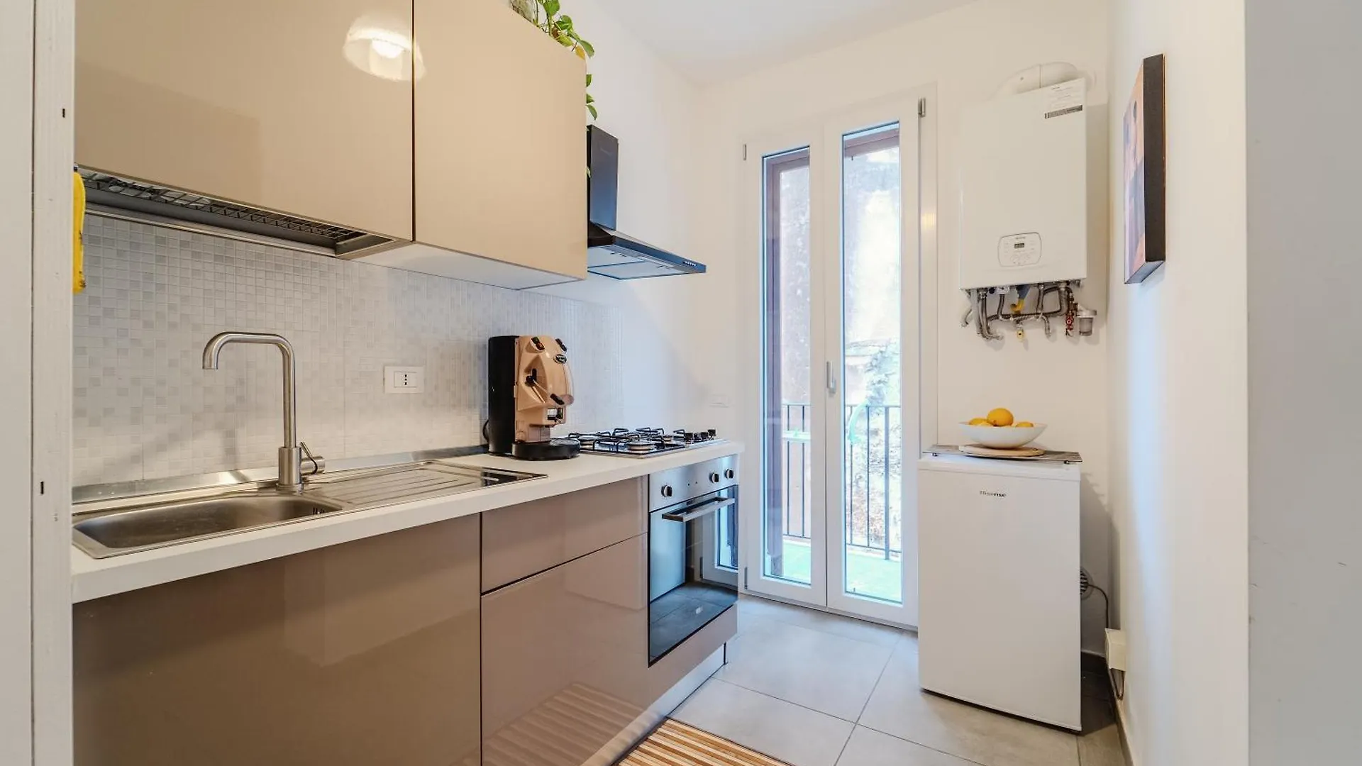Tarzana 11 Apartment - Cala Di Palermo 0*,