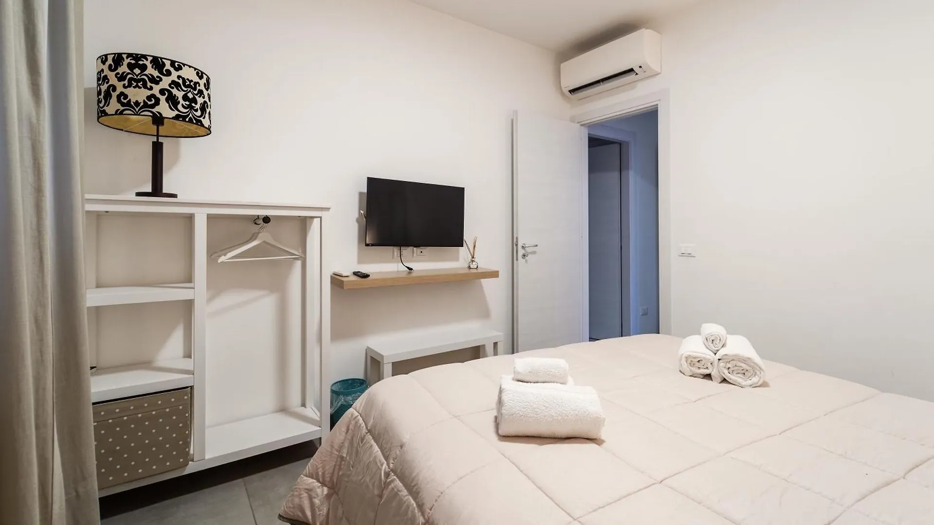 Tarzana 11 Apartment - Cala Di Palermo