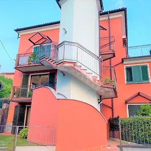 https://luino-scintilla-di-lago.it-lombardy.com