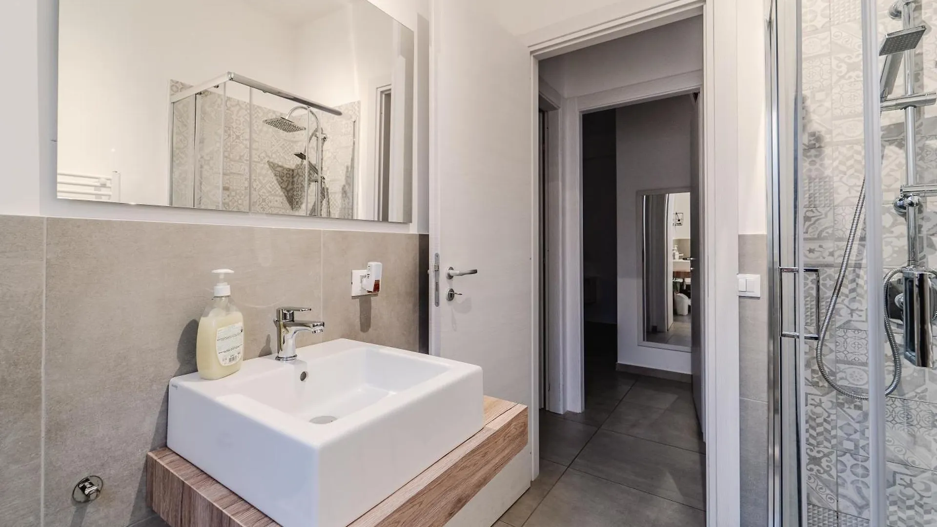 Tarzana 11 Apartment - Cala Di Palermo